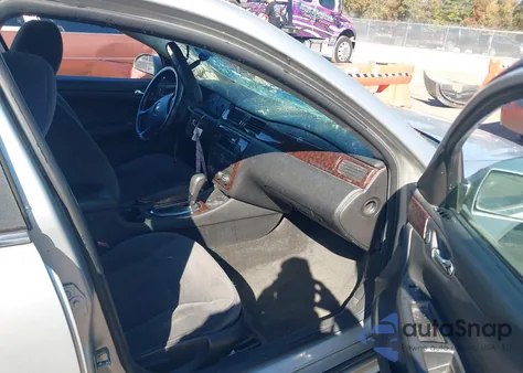 2013 Chevrolet Impala Ls z USA, uszkodzony, nr VIN 2G1WF5E39D1123291